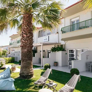 https://minthi-boutique-apartments.hotelschalkidiki.net